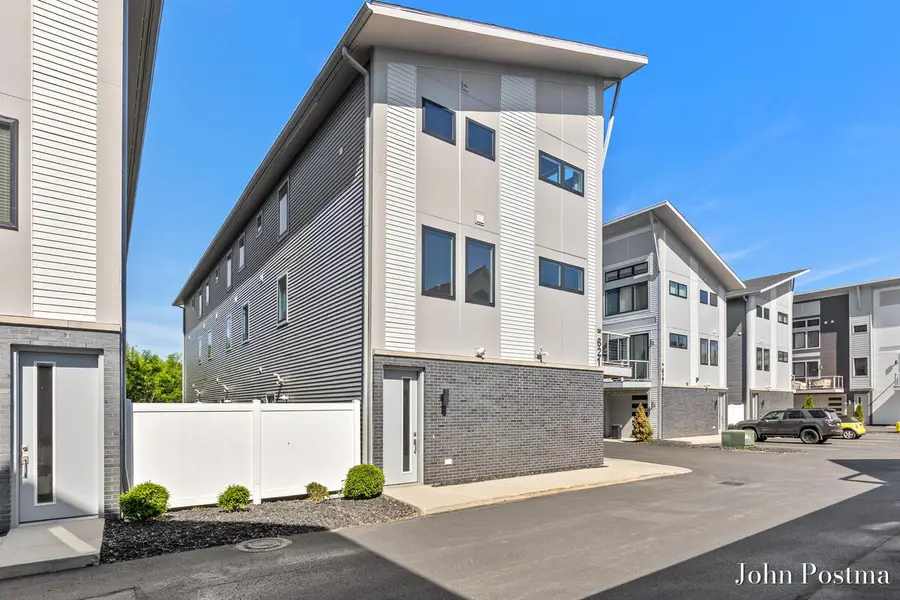 621 Fairview Avenue Ne #1, Grand Rapids, MI 49503 - #2