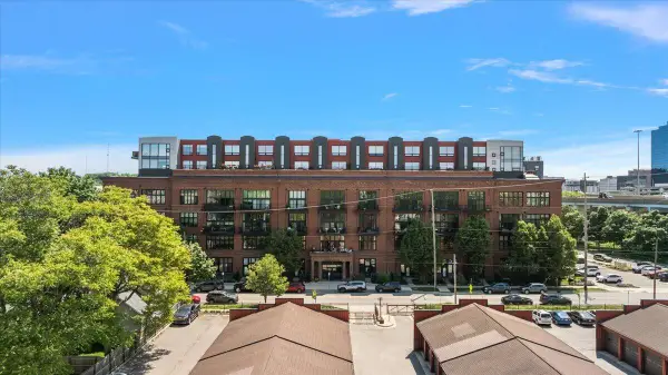600 Broadway Avenue Nw #423, Grand Rapids, MI 49504