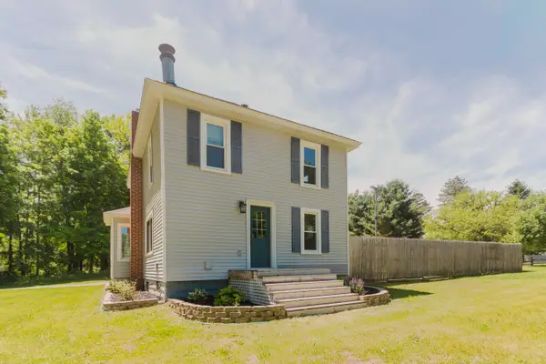 28033 62nd Avenue, Lawton, MI 49065