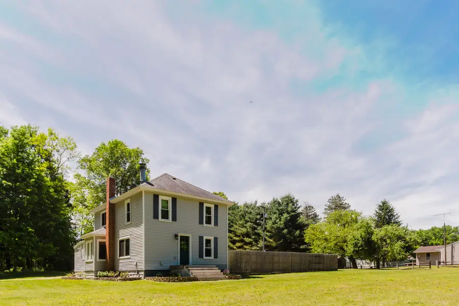 28033 62nd Avenue, Lawton, MI 49065 - #2