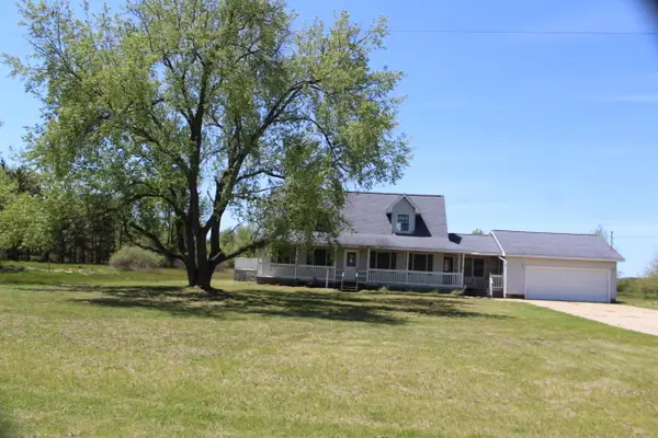 7611 S Luce Avenue, Fremont, MI 49412