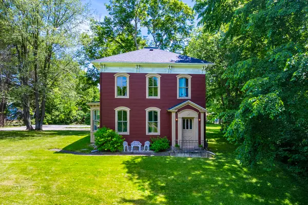 434 N Broadway Street, Cassopolis, MI 49031