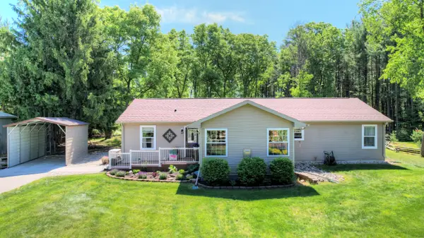 17885 Mckinley Road, Big Rapids, MI 49307