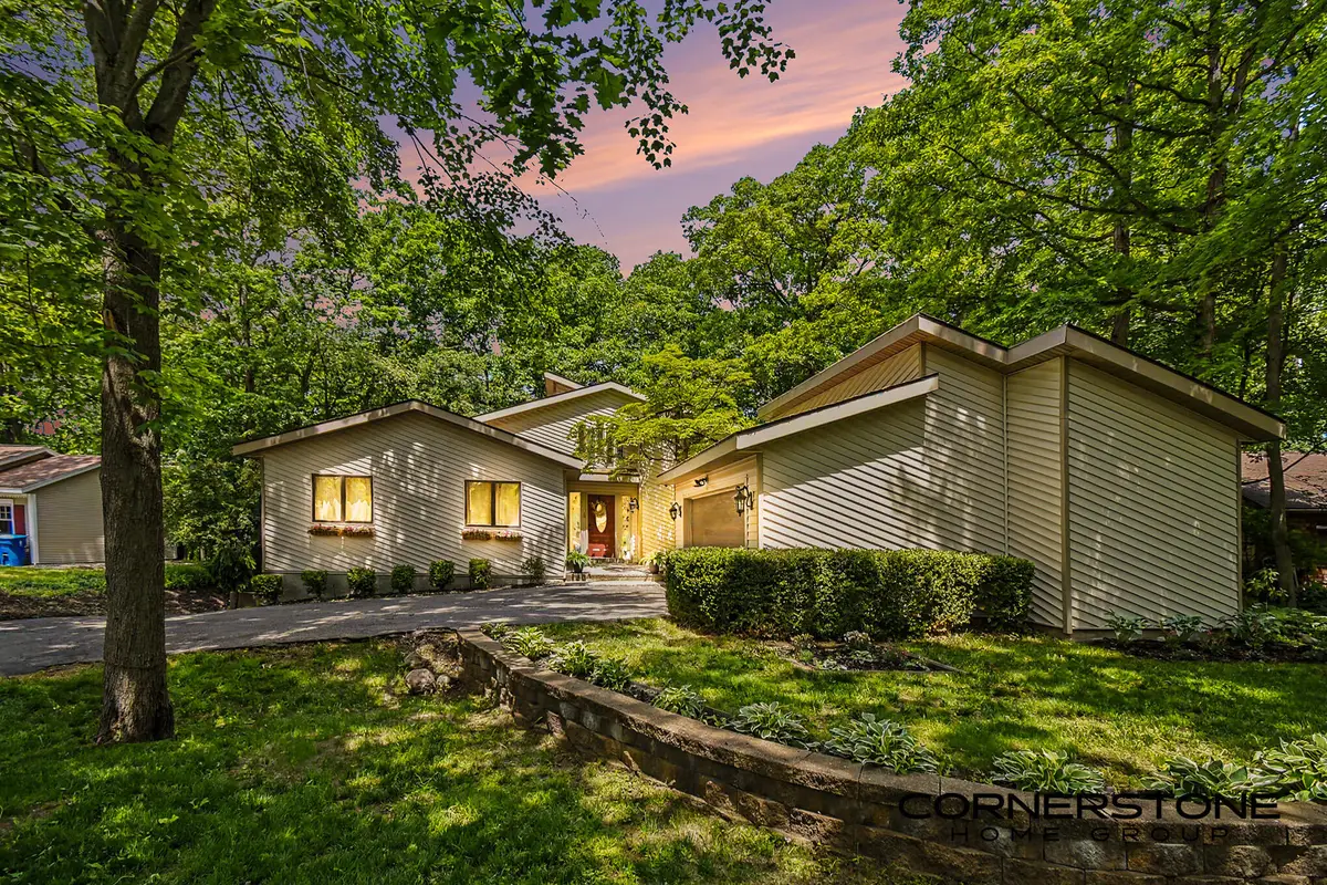 2111 Northridge Drive Ne, Grand Rapids, MI 49525 - #1
