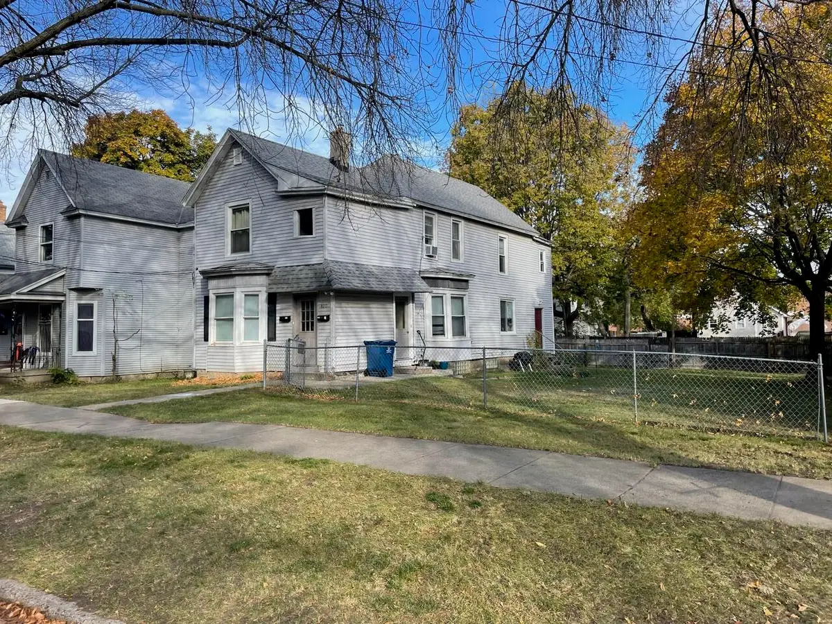 820 Mcreynolds Avenue Nw, Grand Rapids, MI 49504 - #1