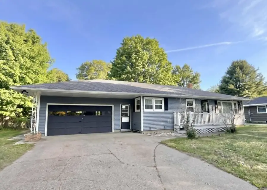 1683 Shorewood Drive, Norton Shores, MI 49441 - #2