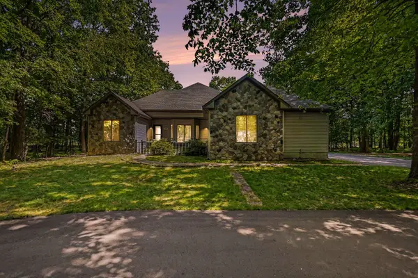 9980 Sunset Drive, Canadian Lakes, MI 49346