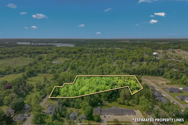 4 S Wolcott Street, Hillsdale, MI 49242