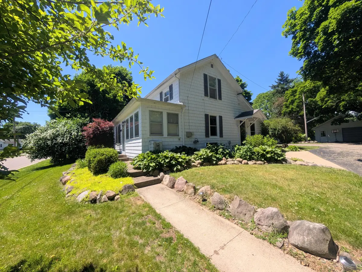 1020 S Marshall Avenue, Marshall, MI 49068 - #1