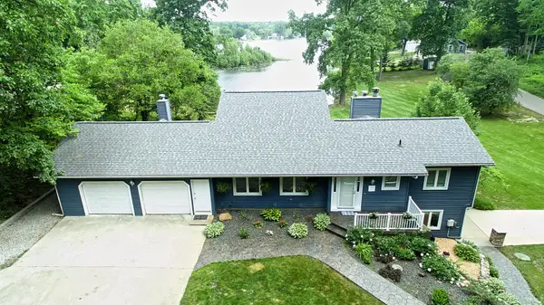 12111 S Sherman Lake Drive, Augusta, MI 49012