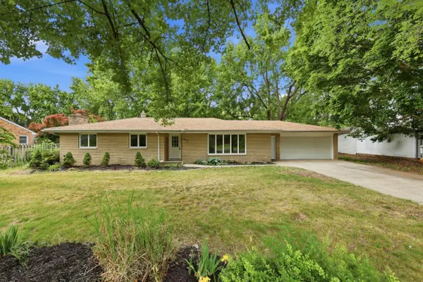 672 Jakway Avenue, Benton Harbor, MI 49022
