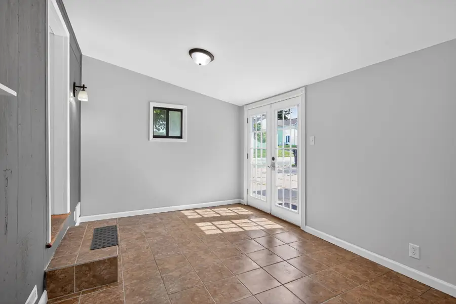 749 Kennedy Street, Jackson, MI 49202 - #3