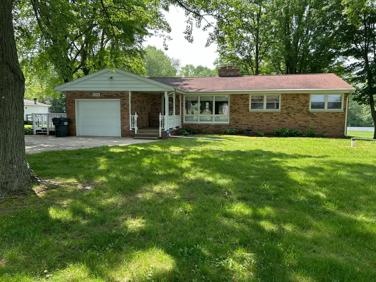 6744 Ryno Road Road, Coloma, MI 49038 - #1