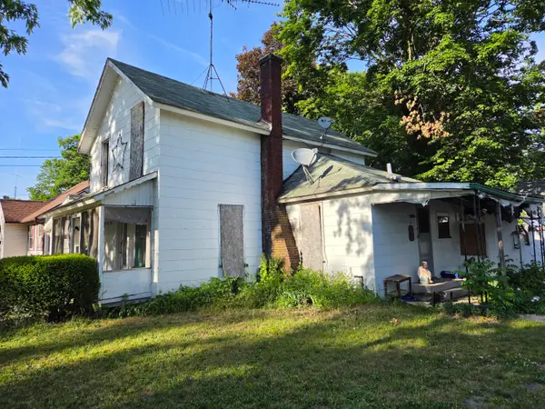 404 Mcomber Street, Dowagiac, MI 49047