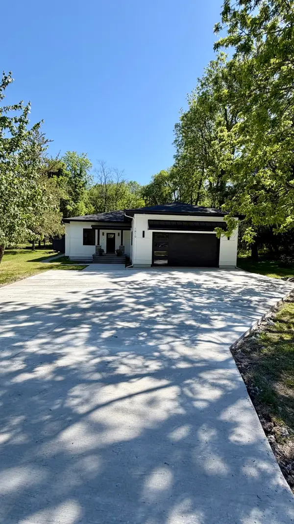 1810 NW Leonard Street, Grand Rapids, MI 49534