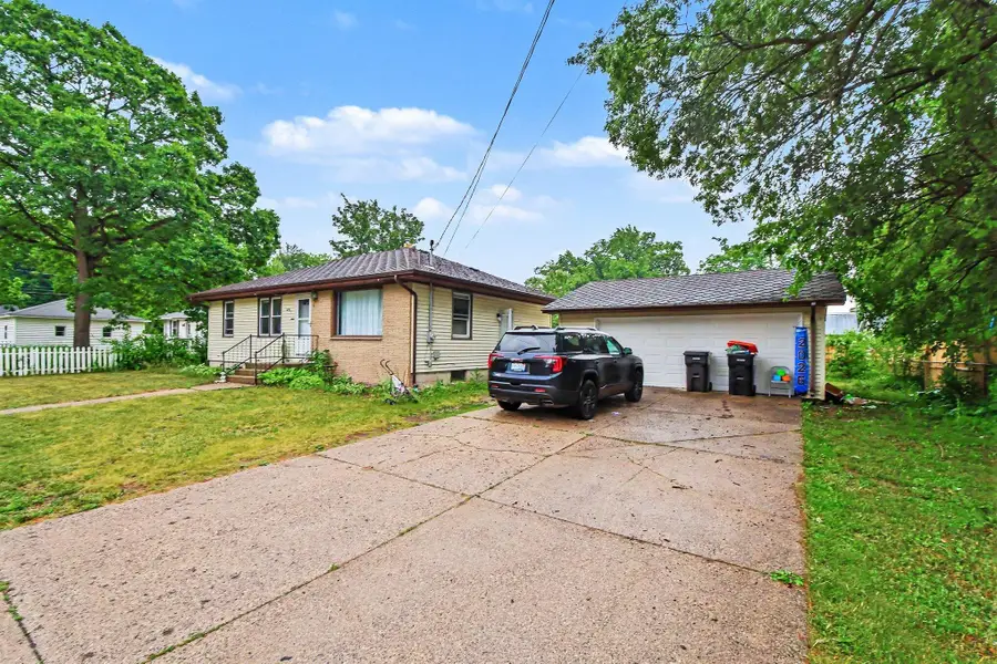 4761 Grantwood Avenue Se, Kentwood, MI 49508 - #2