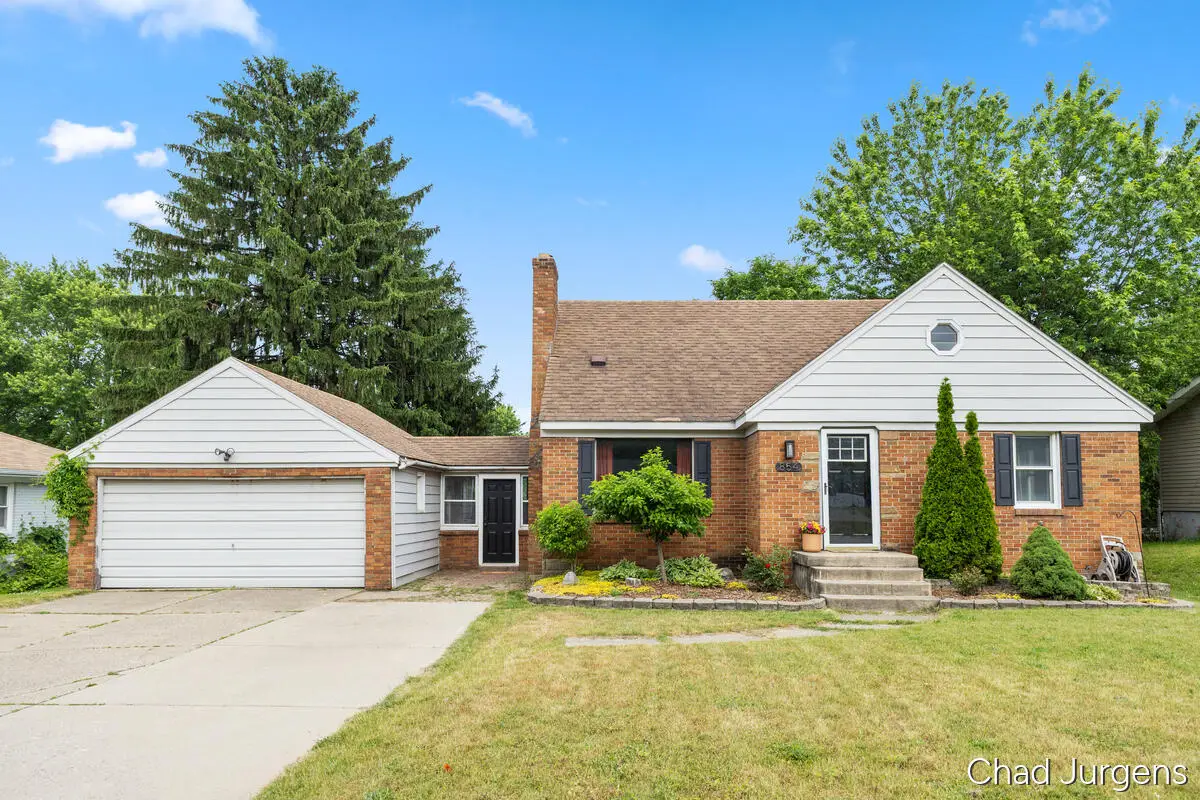854 Covell Avenue Nw, Grand Rapids, MI 49504 - #1