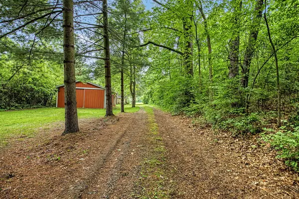 2800 Glasgow Road, Jackson, MI 49201
