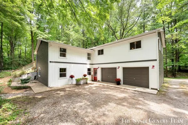 16393 Taft Street, Spring Lake, MI 49456