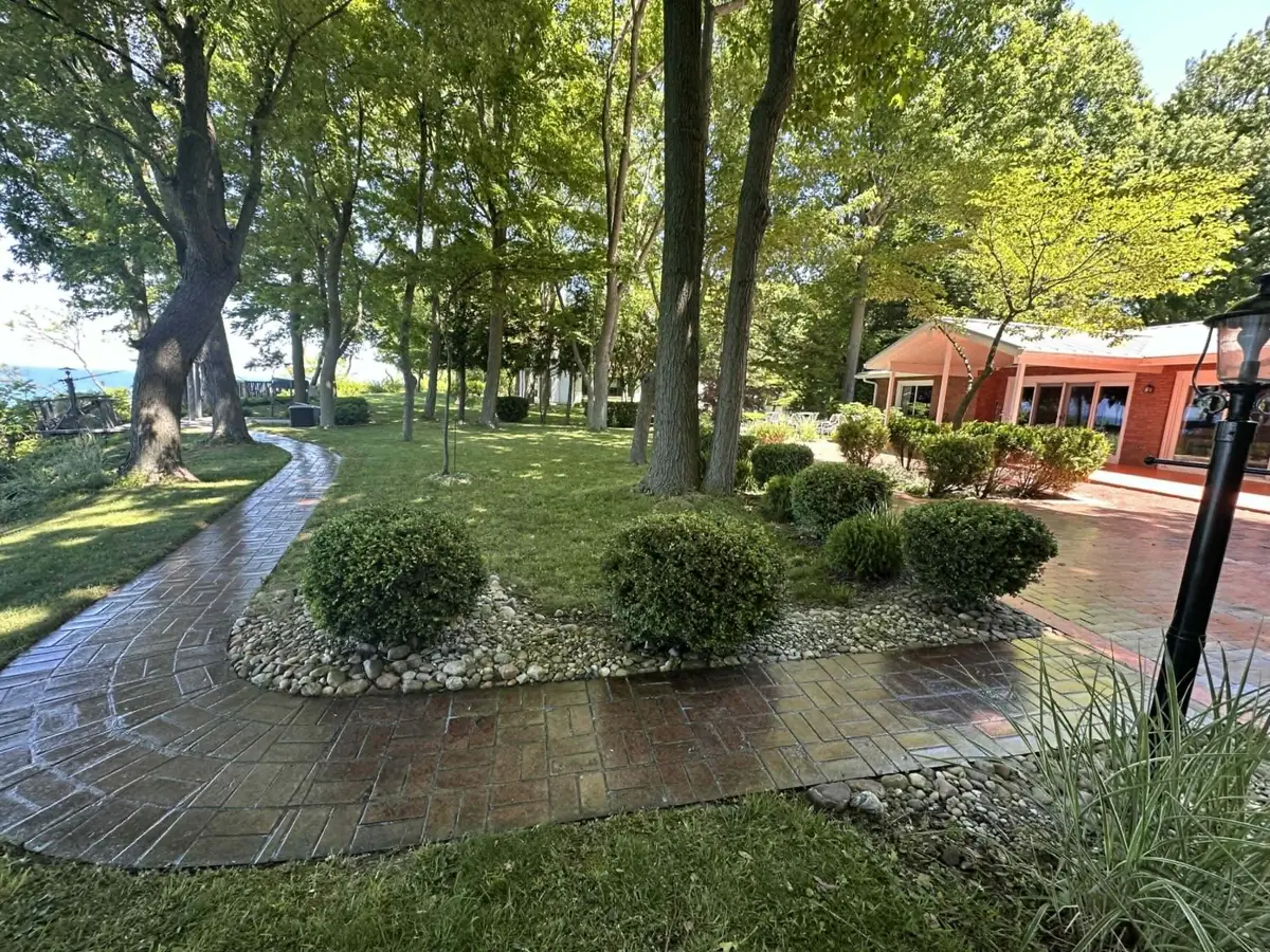 1716 W Benson Road, Benton Harbor, MI 49022 - #1