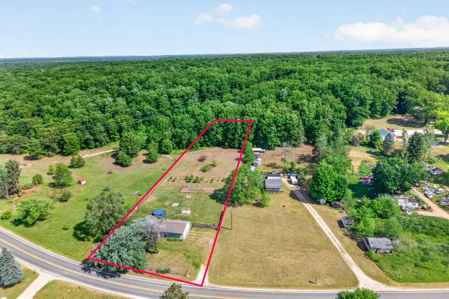 4717 E Fillmore Road, White Cloud, MI 49349 - #3