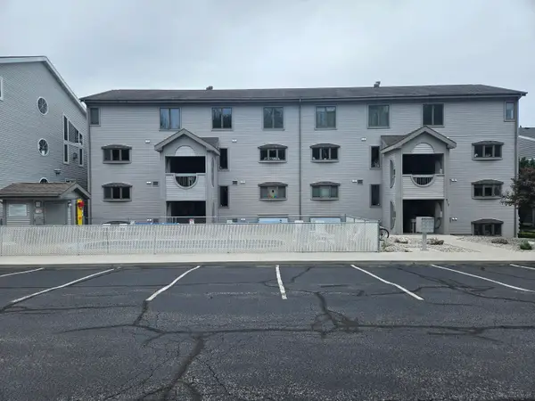 317 5th Avenue #Unit 4, Manistee, MI 49660