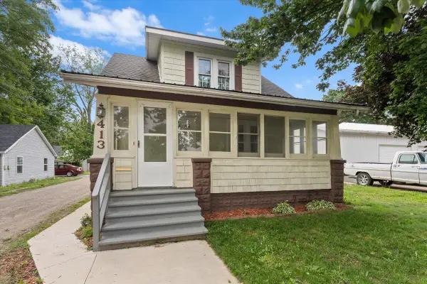 413 S 15th Street, Niles, MI 49120