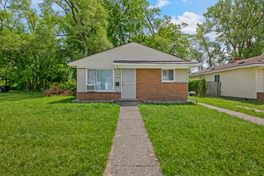 10028 Stahelin Avenue, Detroit, MI 48228 - #2