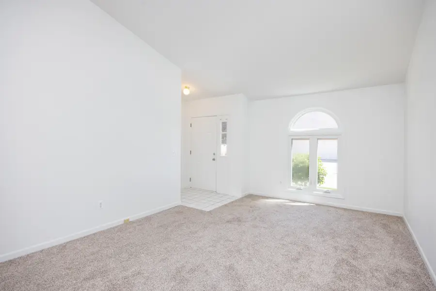 35907 Fierimonte Drive, Clinton Township, MI 48035 - #3