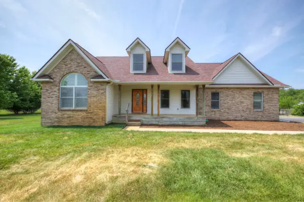 1062 Deer Valley Lane, Manchester, MI 48158