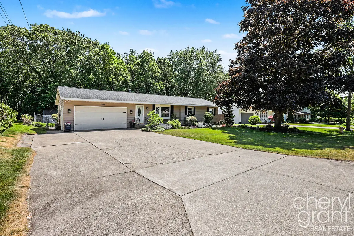 15888 Vinecrest Avenue, Spring Lake, MI 49456 - #1