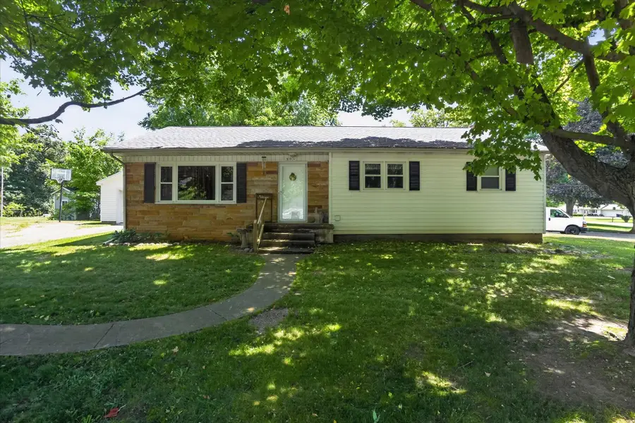 509 Fayette Street, Jonesville, MI 49250 - #3