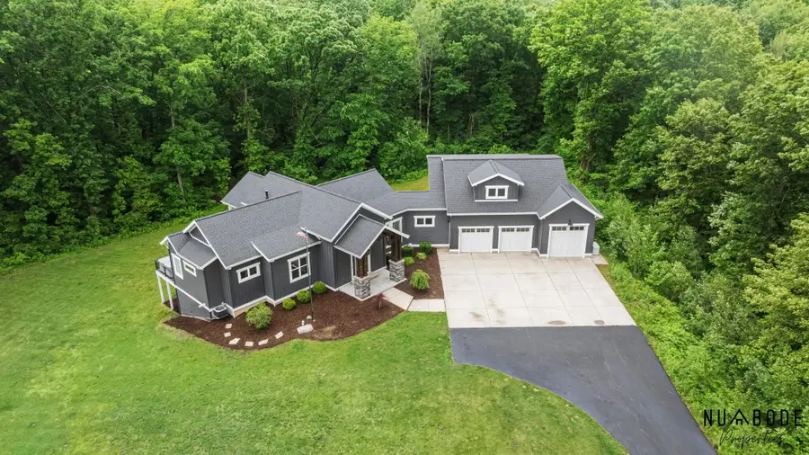 1497 10 Mile Road Ne, Comstock Park, MI 49321 - #3