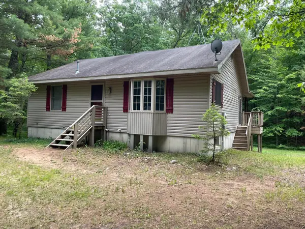 8725 W River Road, Irons, MI 49644