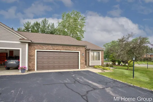 500 E Main Avenue #1, Zeeland, MI 49464