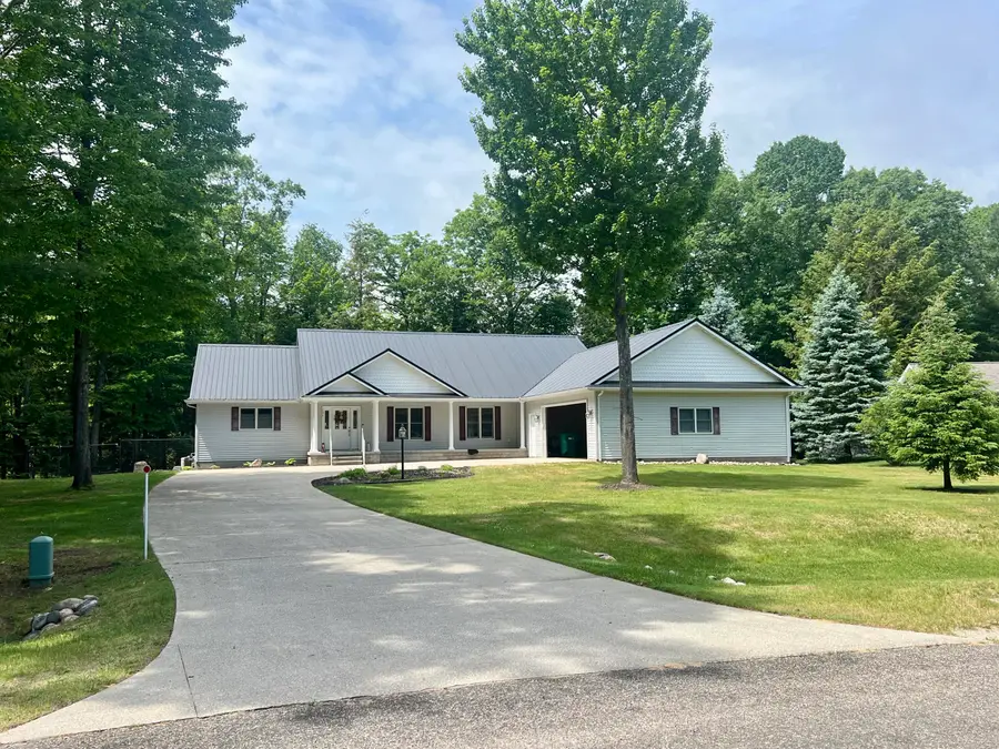 131 Indian Oaks Trail, Prudenville, MI 48651 - #2