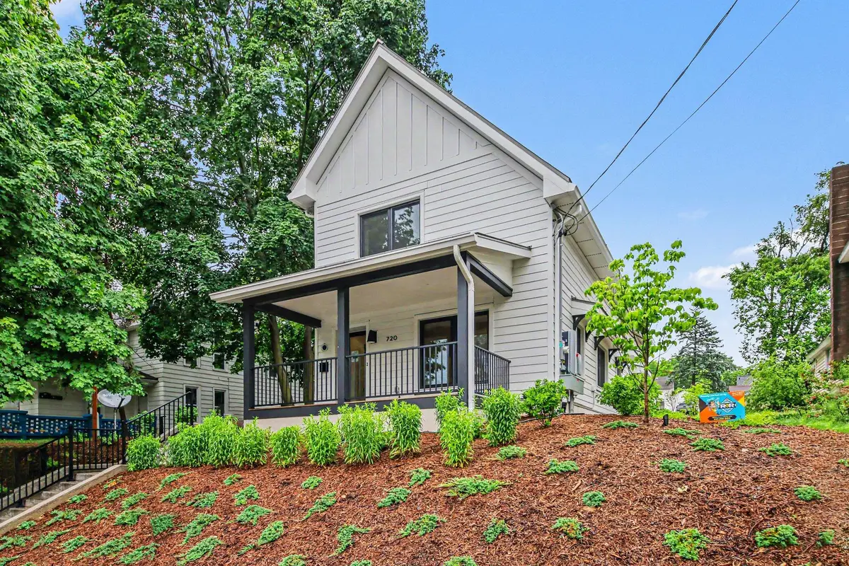 720 Eastern Avenue Ne, Grand Rapids, MI 49503 - #1