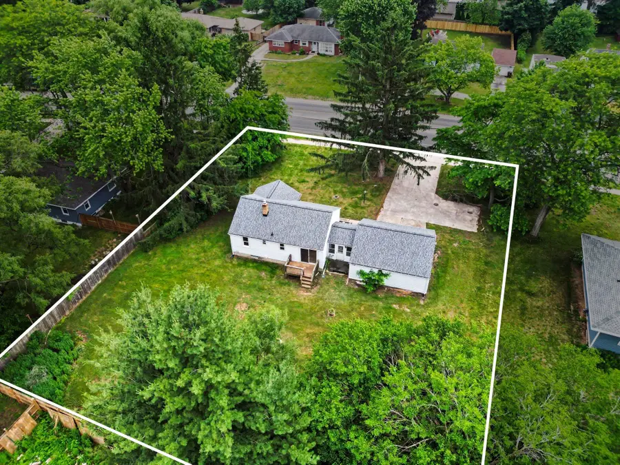 665 4 Mile Road Nw, Comstock Park, MI 49321 - #2