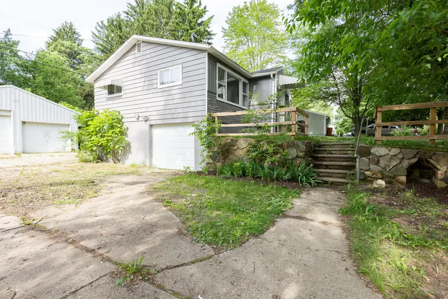9470 Peck Road, Greenville, MI 48838 - #3