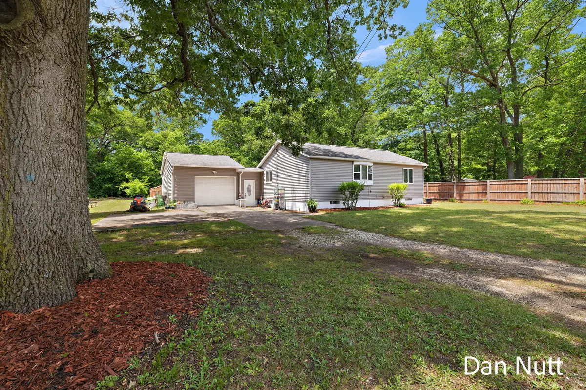 107 N Densmore Street, Muskegon, MI 49442 - #1