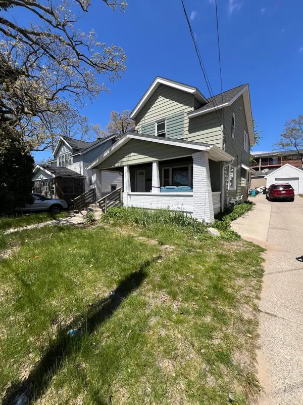 1321 Burton Street Se, Grand Rapids, MI 49507