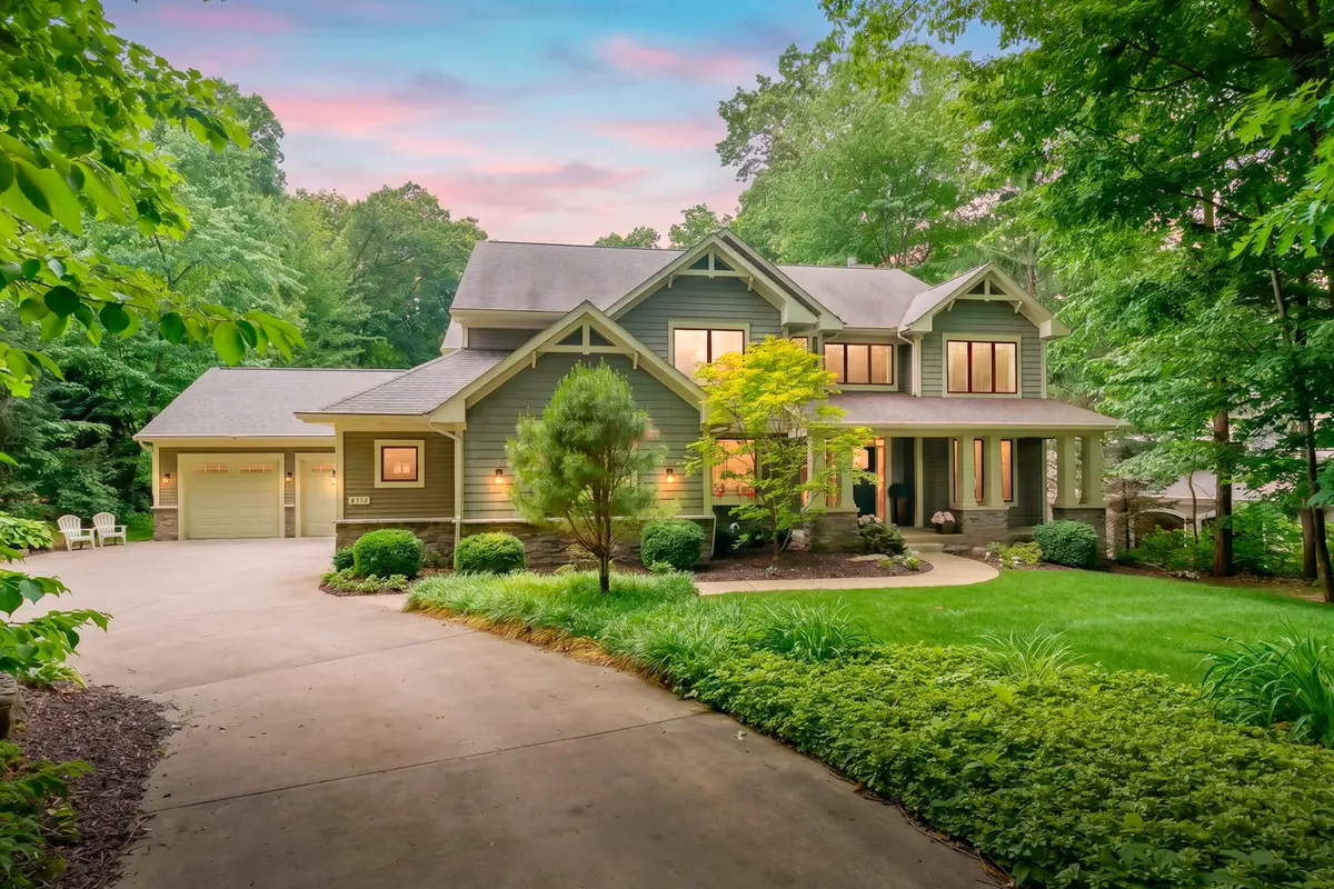 8352 Vinewood Point, Mattawan, MI 49071 - #1