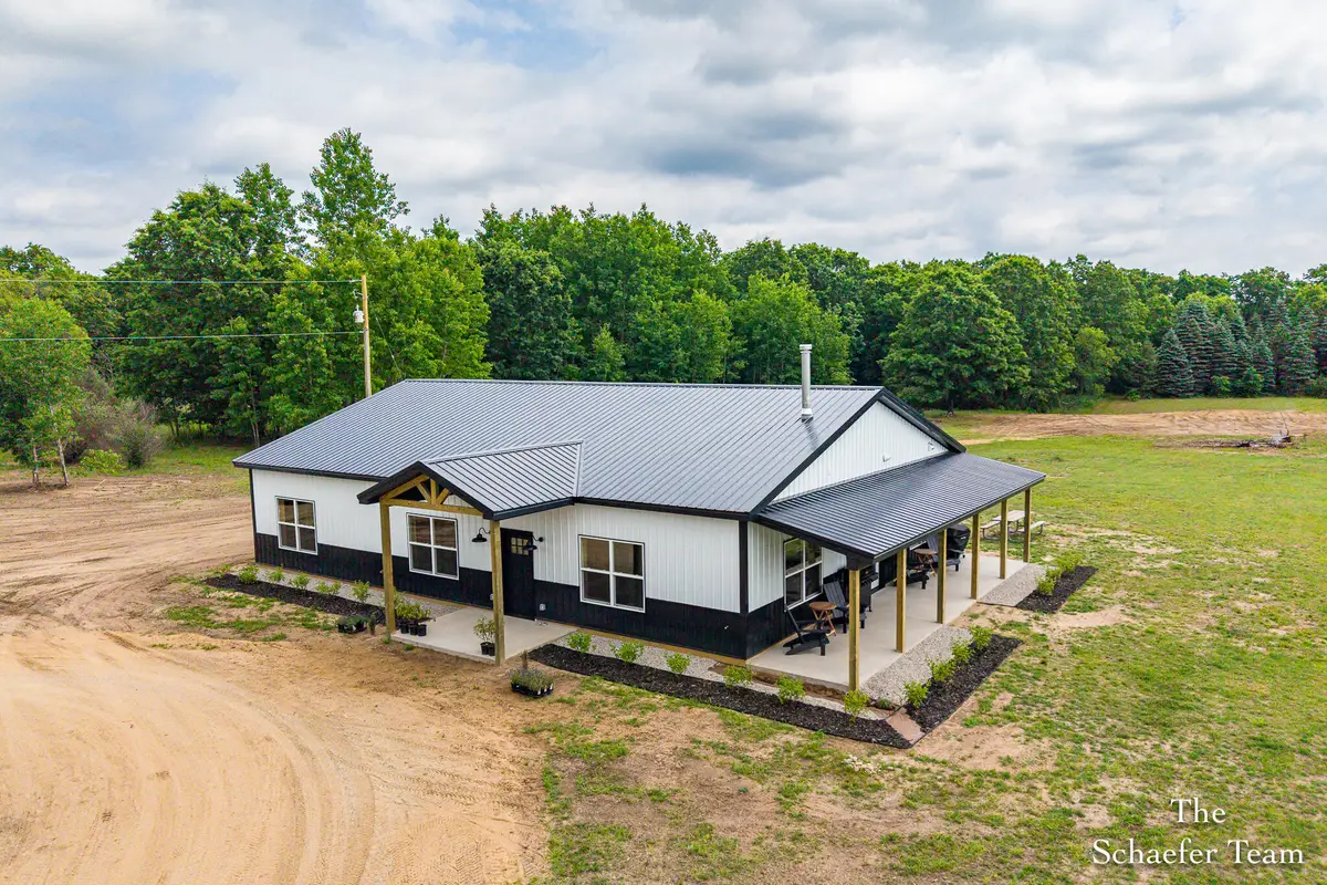 5227 S Johnson Road, Greenville, MI 48838 - #1