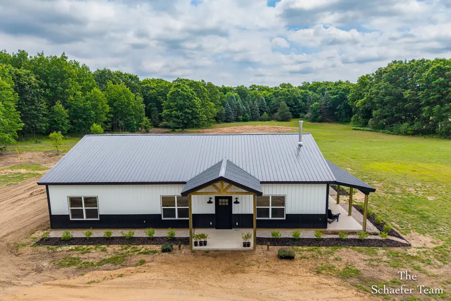 5227 S Johnson Road, Greenville, MI 48838 - #3