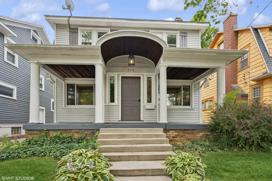 715 Gladstone Drive Se, East Grand Rapids, MI 49506 - #2