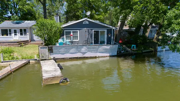 34453 Edgewater Drive, Paw Paw, MI 49079