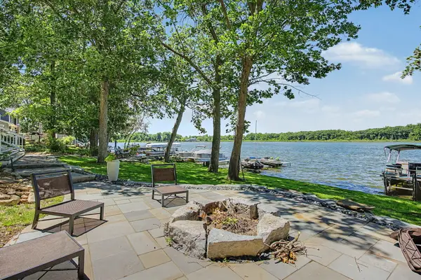 8565 Oakwood Court, Jackson, MI 49201