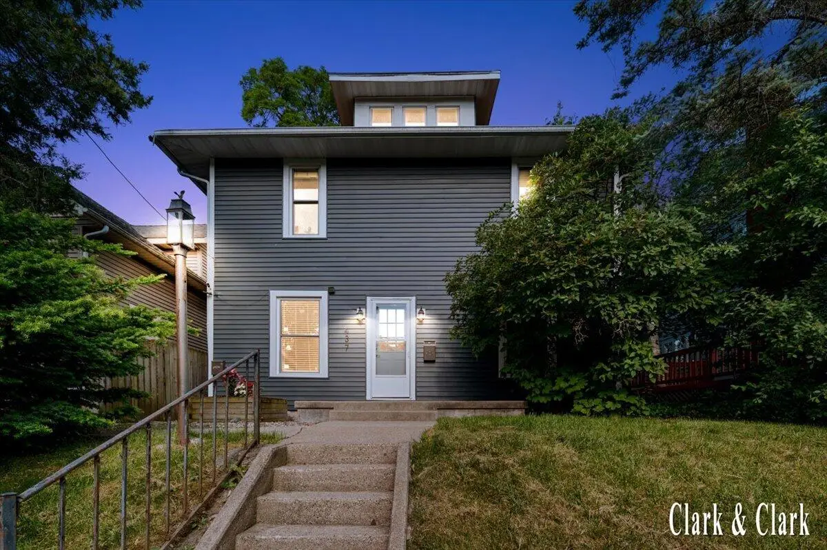 437 Rosewood Avenue Se, Grand Rapids, MI 49506 - #1