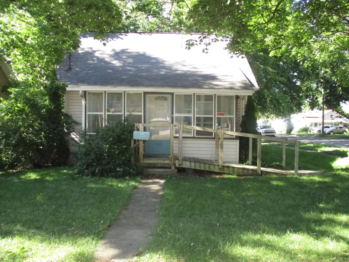 520 E North Street, Jackson, MI 49202 - #1