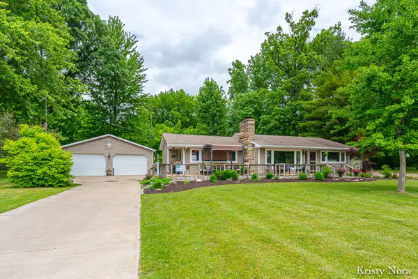 5937 E Pakes Road, Crystal, MI 48818